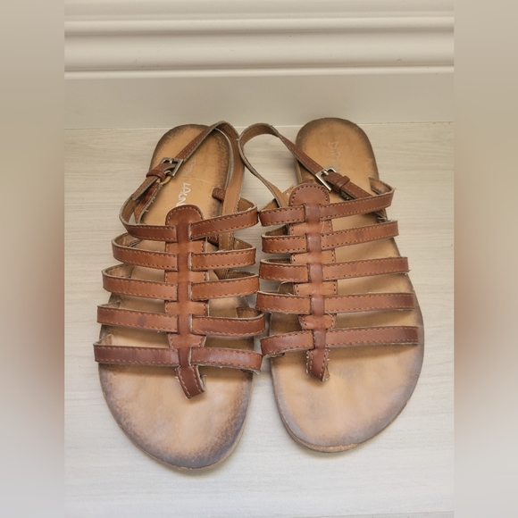 Dirty Laundry Sandals!🤎 Size 7. - Picture 2 of 4